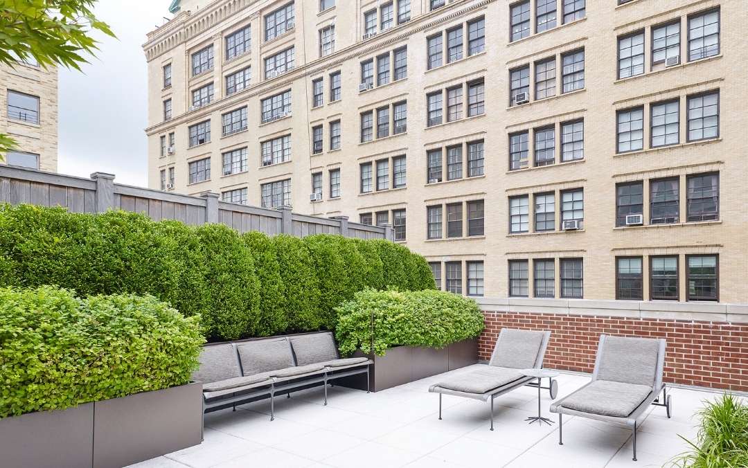 Luxury Property Management vs. Traditional Property Management: What's the Difference?