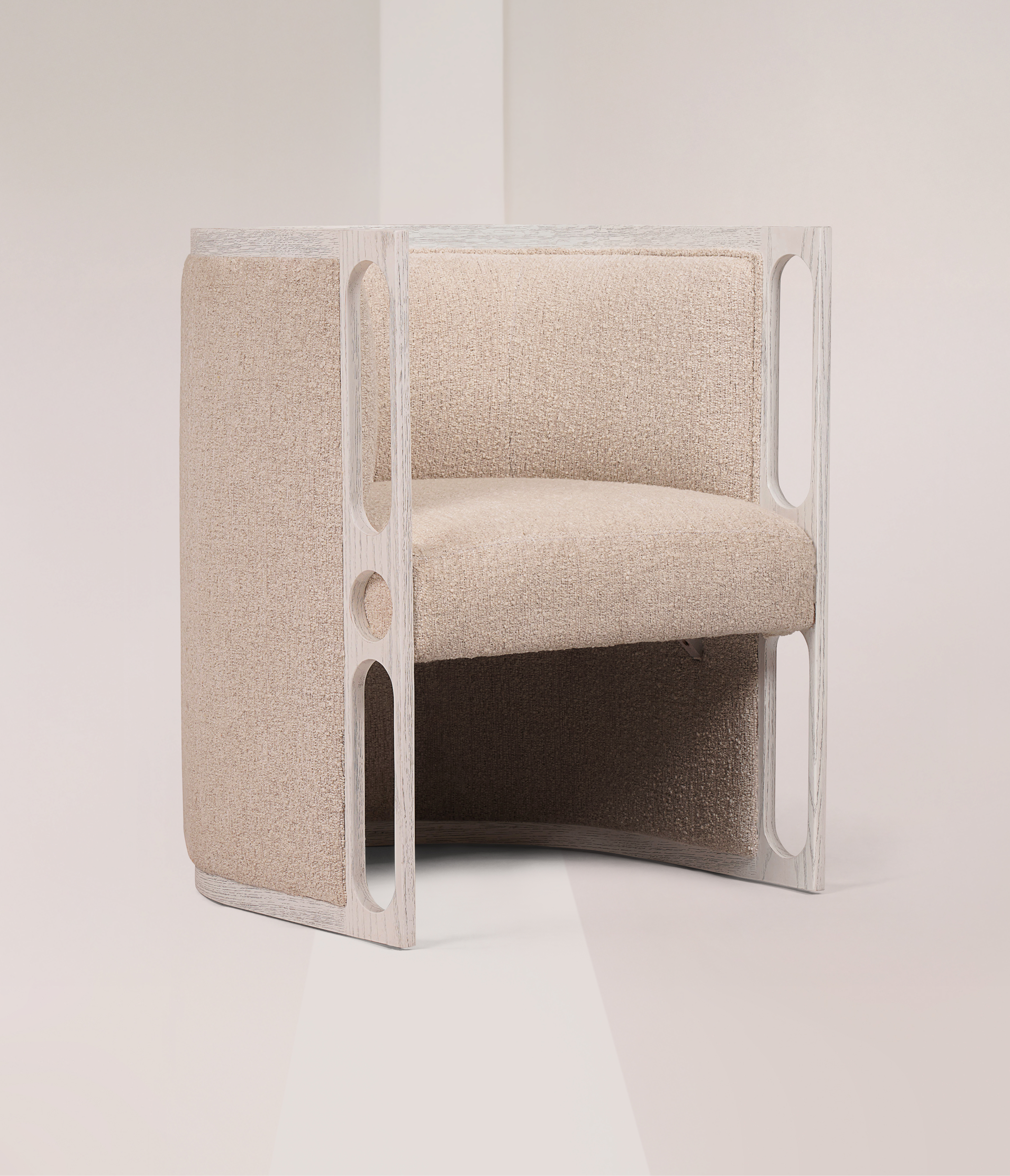 Arlo Club Chair