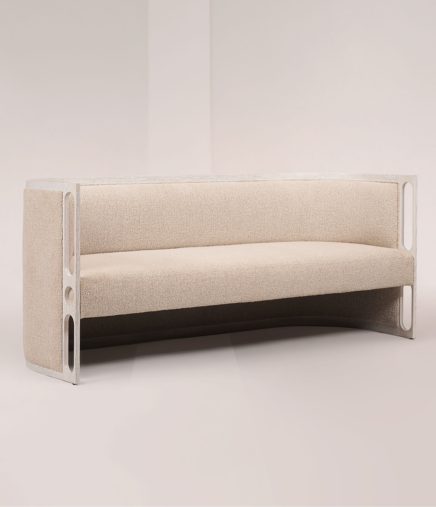 Arlo Settee