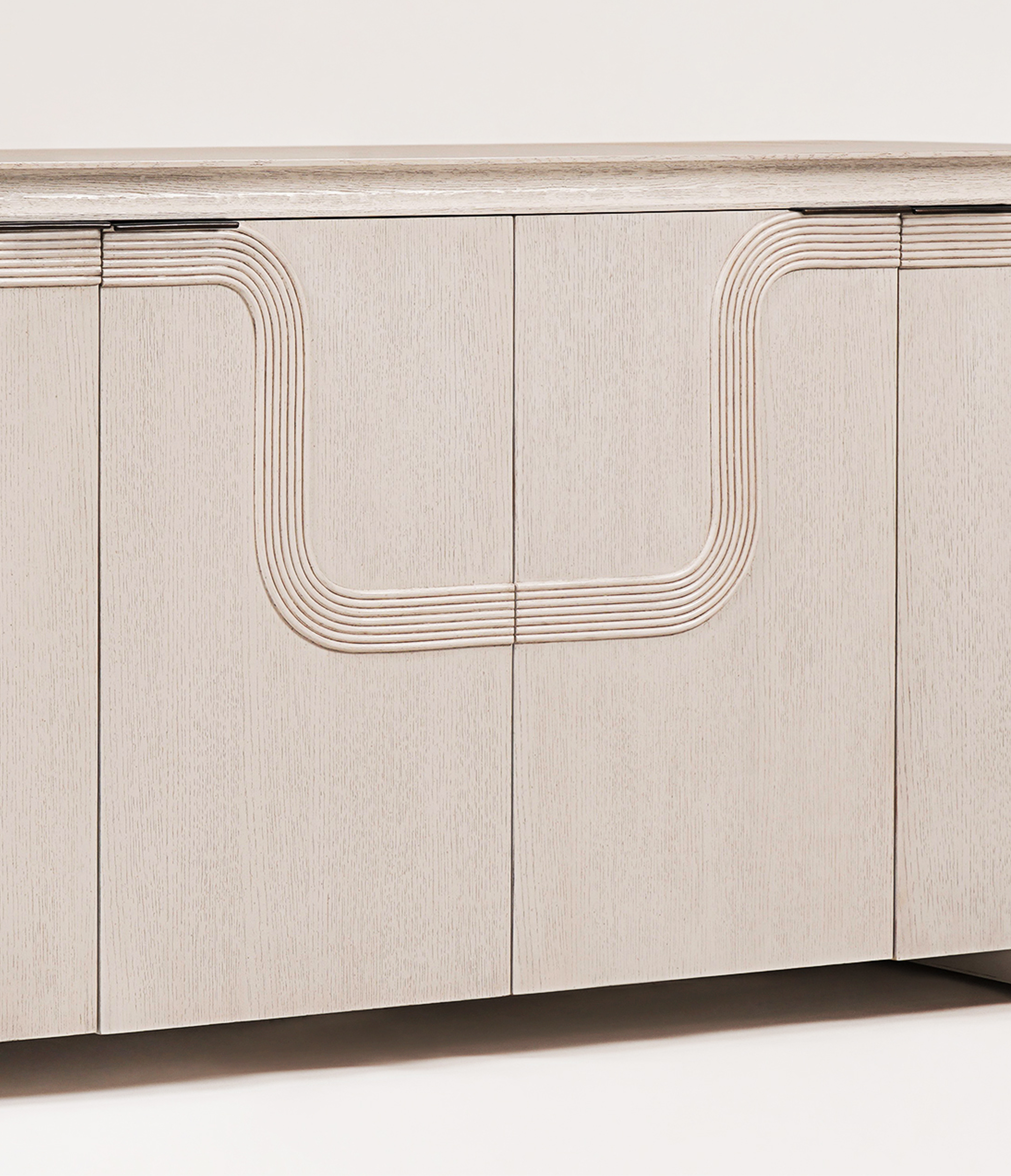 Soren Credenza
